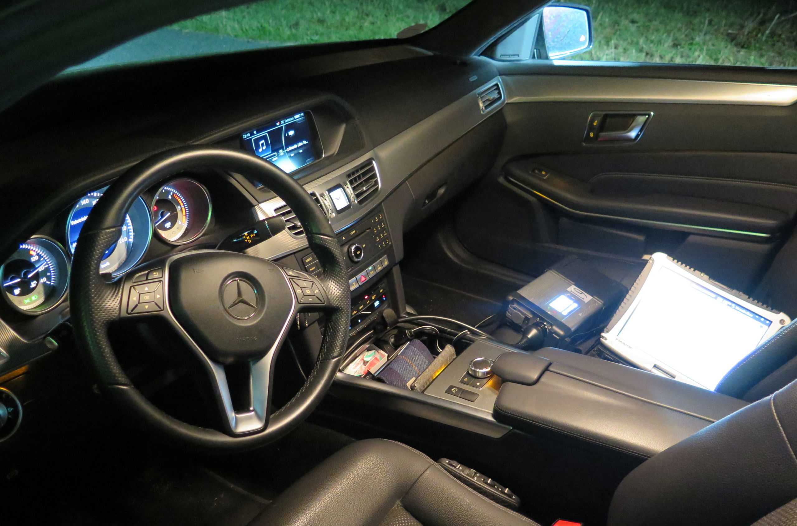 Auslesen der Scheinwerfereinstellungen eines Mercedes